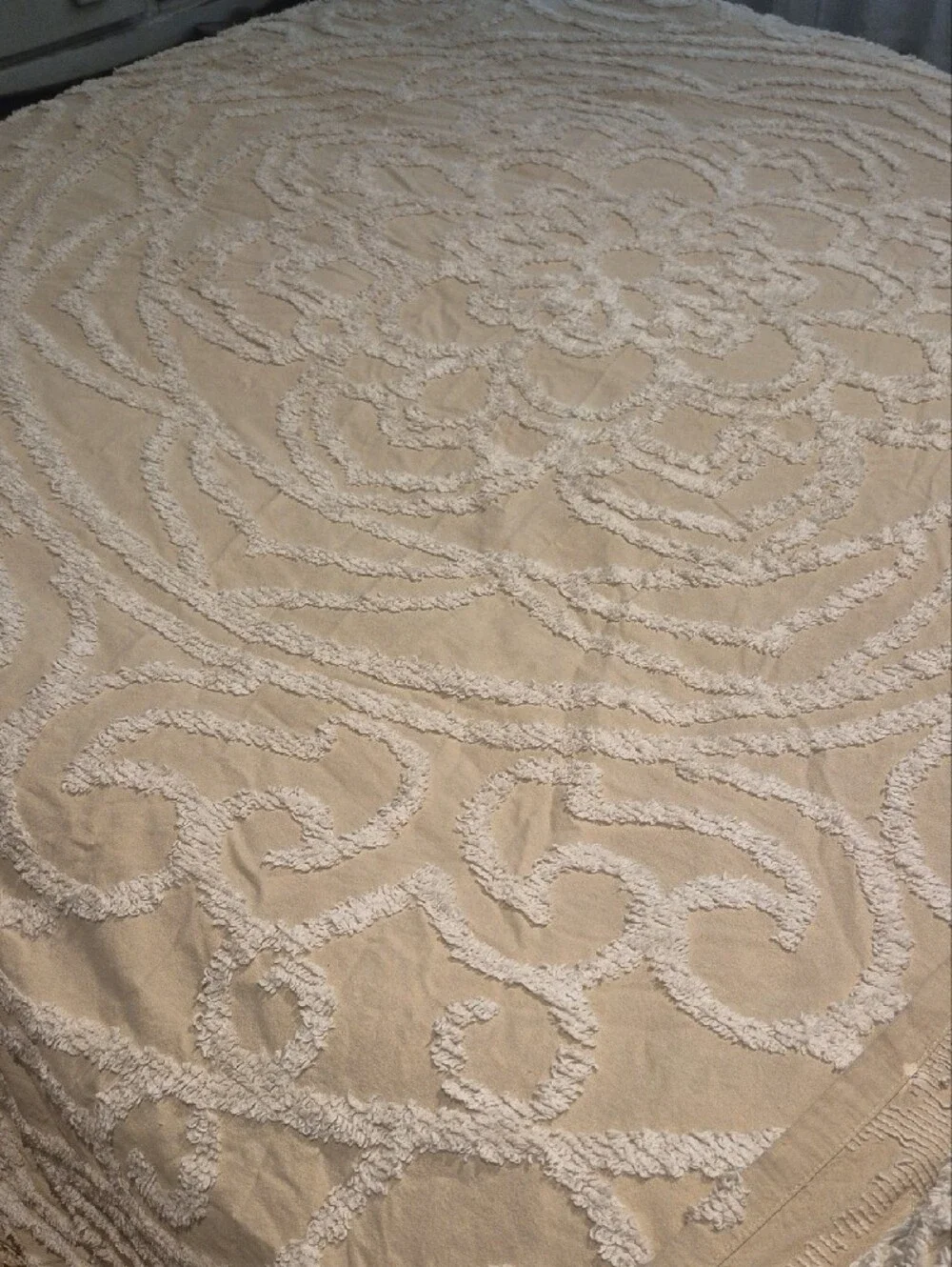 Lightweight  Chenille Comforter Set - Cream